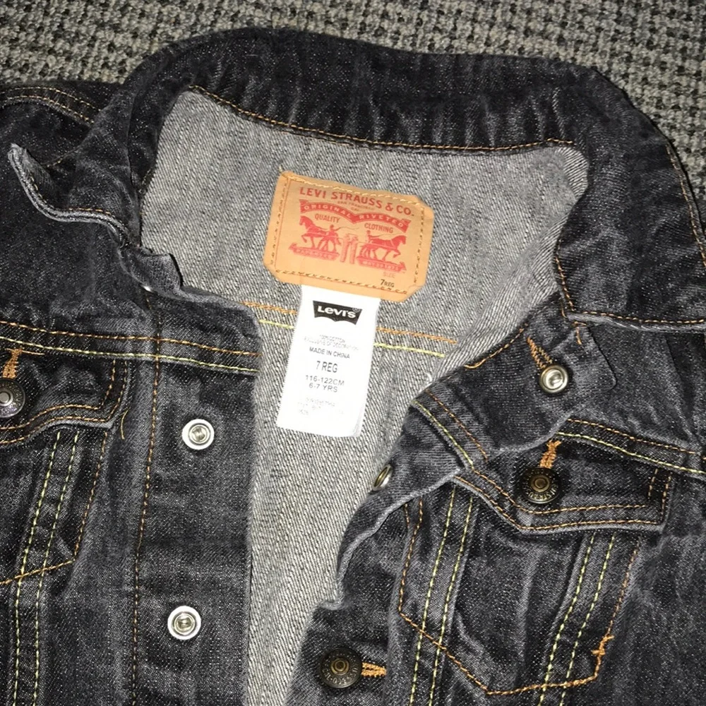 Levi's Kids Black Denim Trucker Jacket with‎ Contrast Stitching
